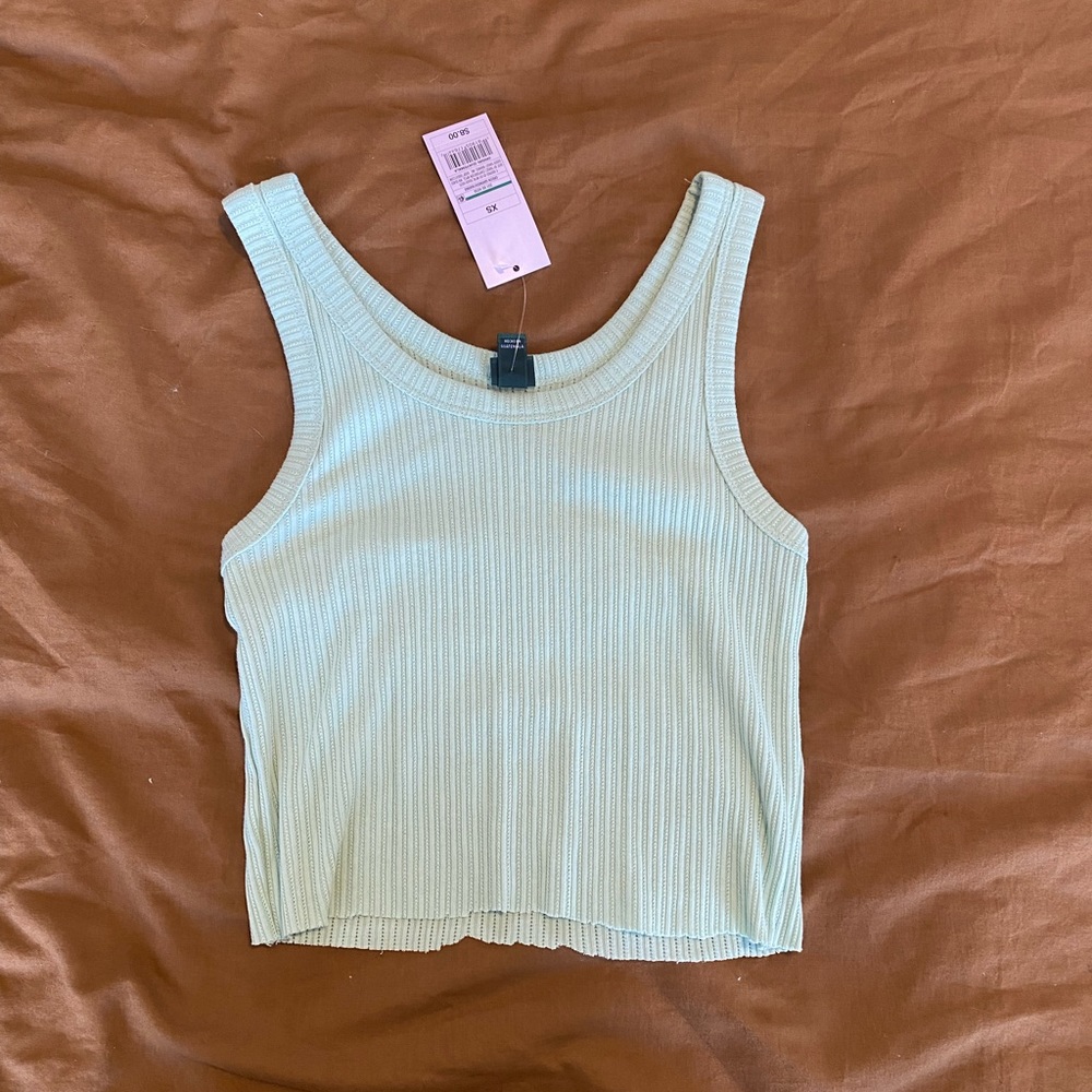 BNWT wild fable crop tank (free w/ bundle!!)